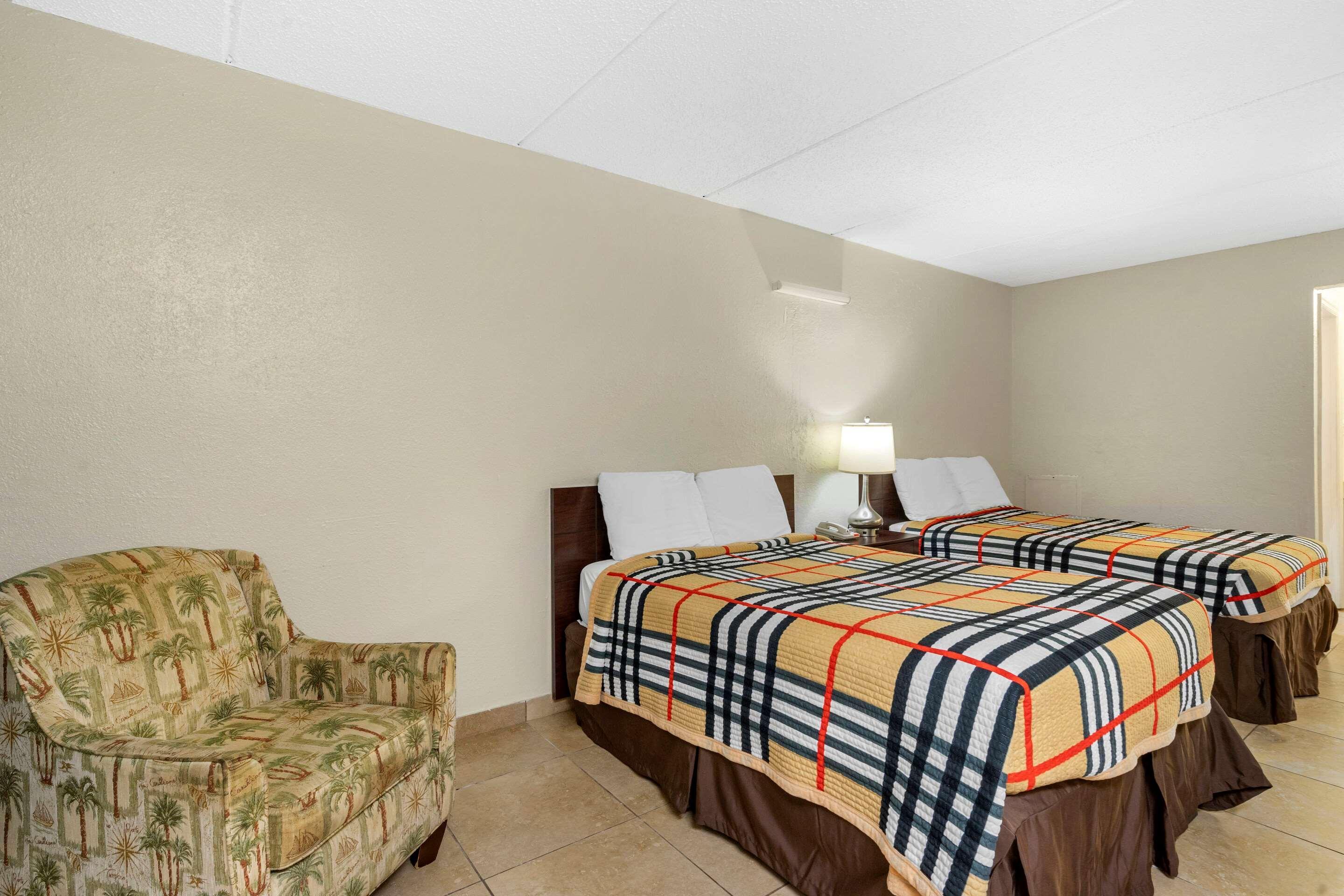 Rodeway Inn Clearwater-Dunedin Esterno foto