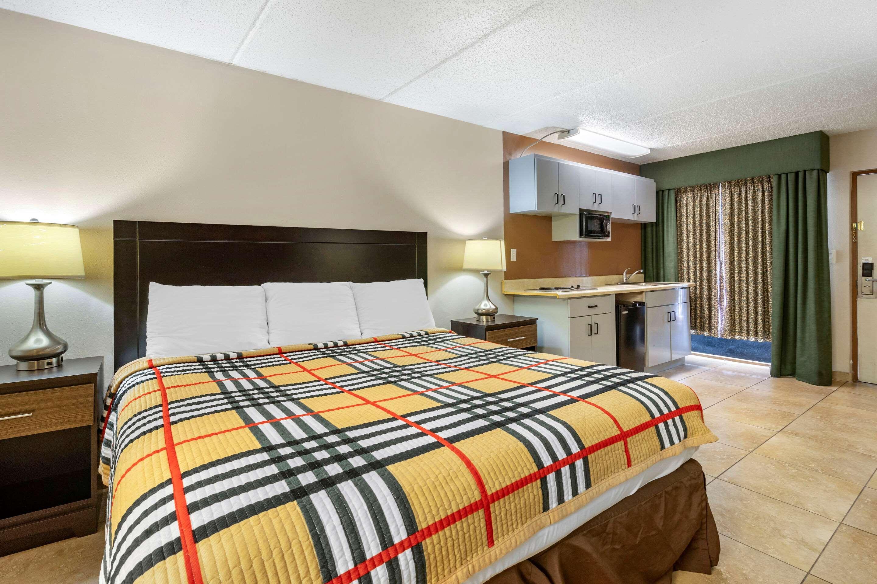 Rodeway Inn Clearwater-Dunedin Esterno foto