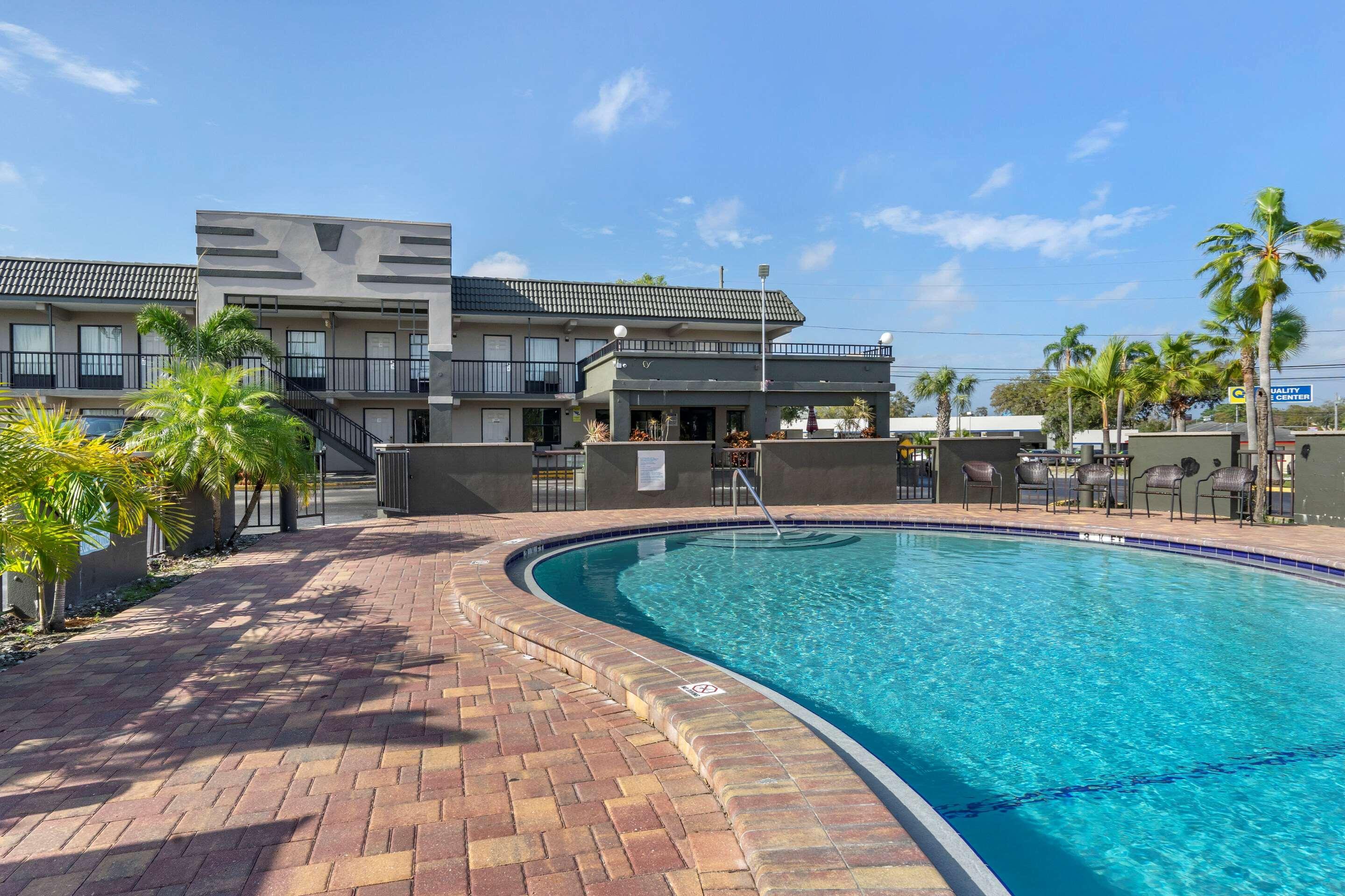 Rodeway Inn Clearwater-Dunedin Esterno foto