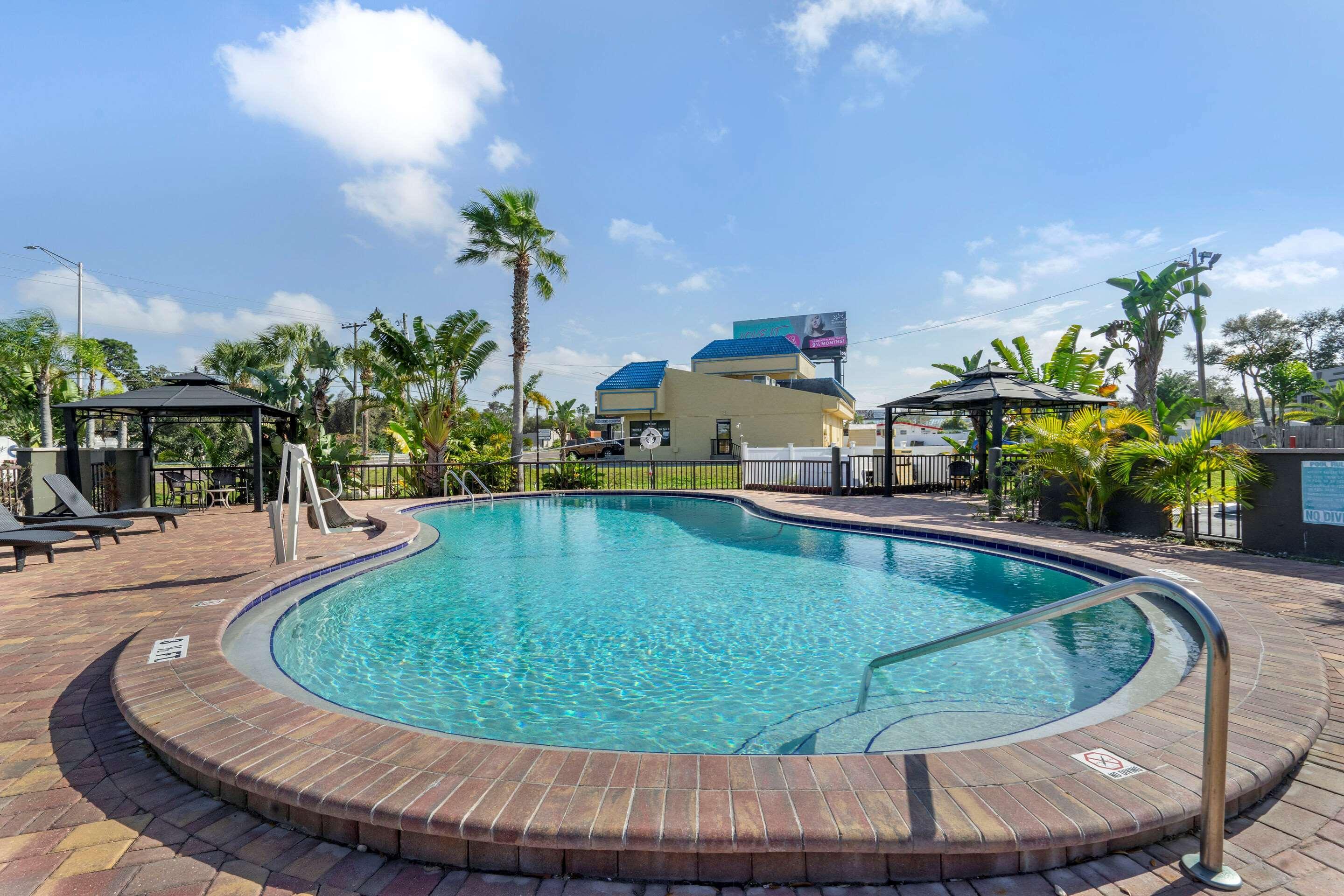 Rodeway Inn Clearwater-Dunedin Esterno foto