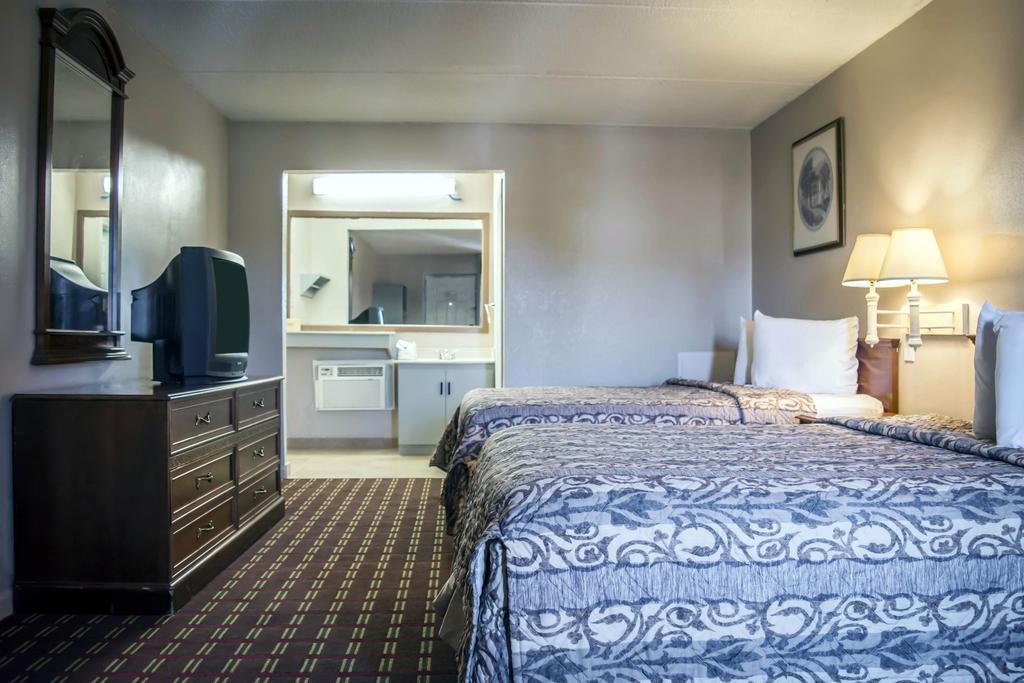 Rodeway Inn Clearwater-Dunedin Esterno foto