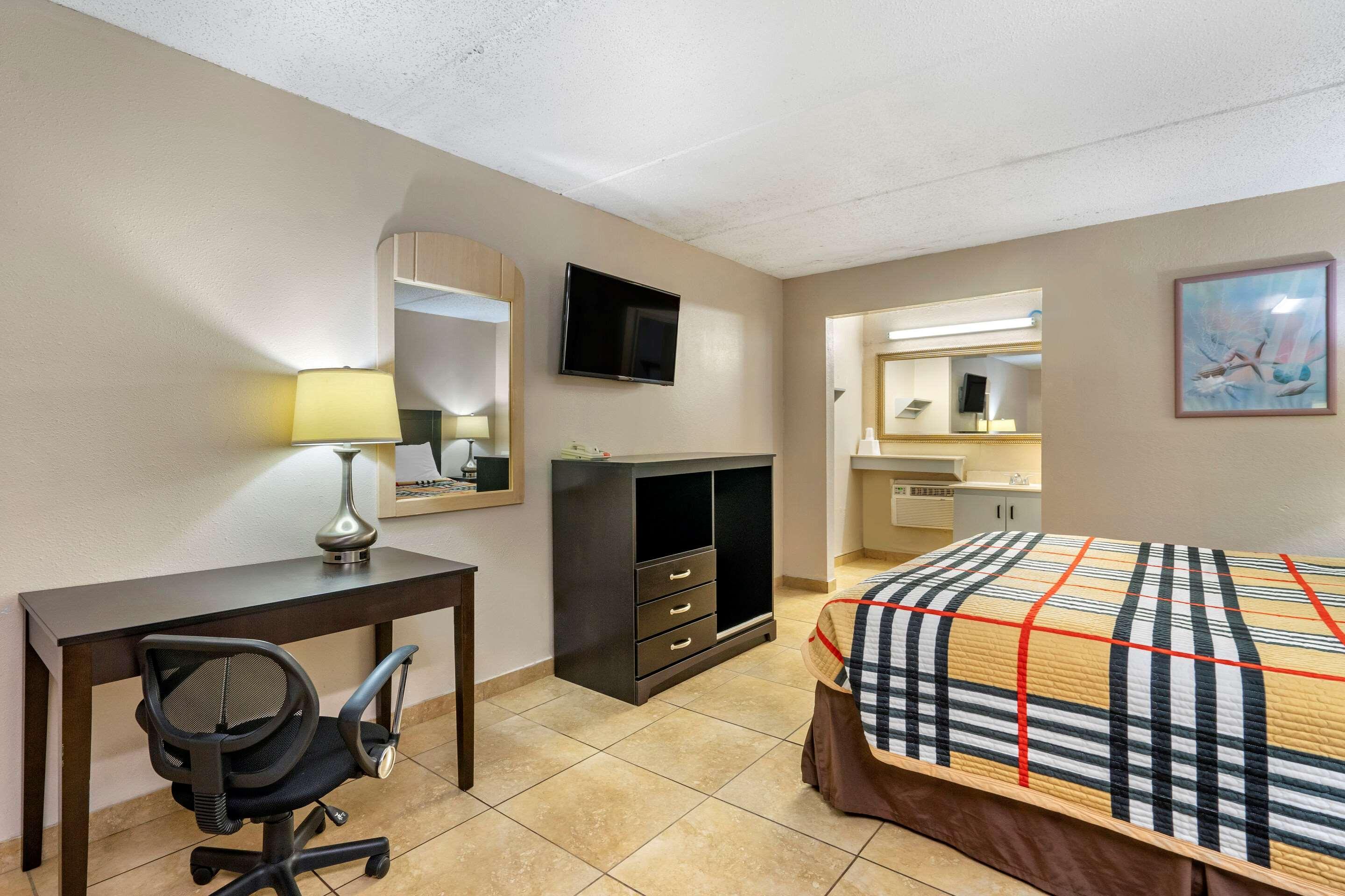 Rodeway Inn Clearwater-Dunedin Esterno foto