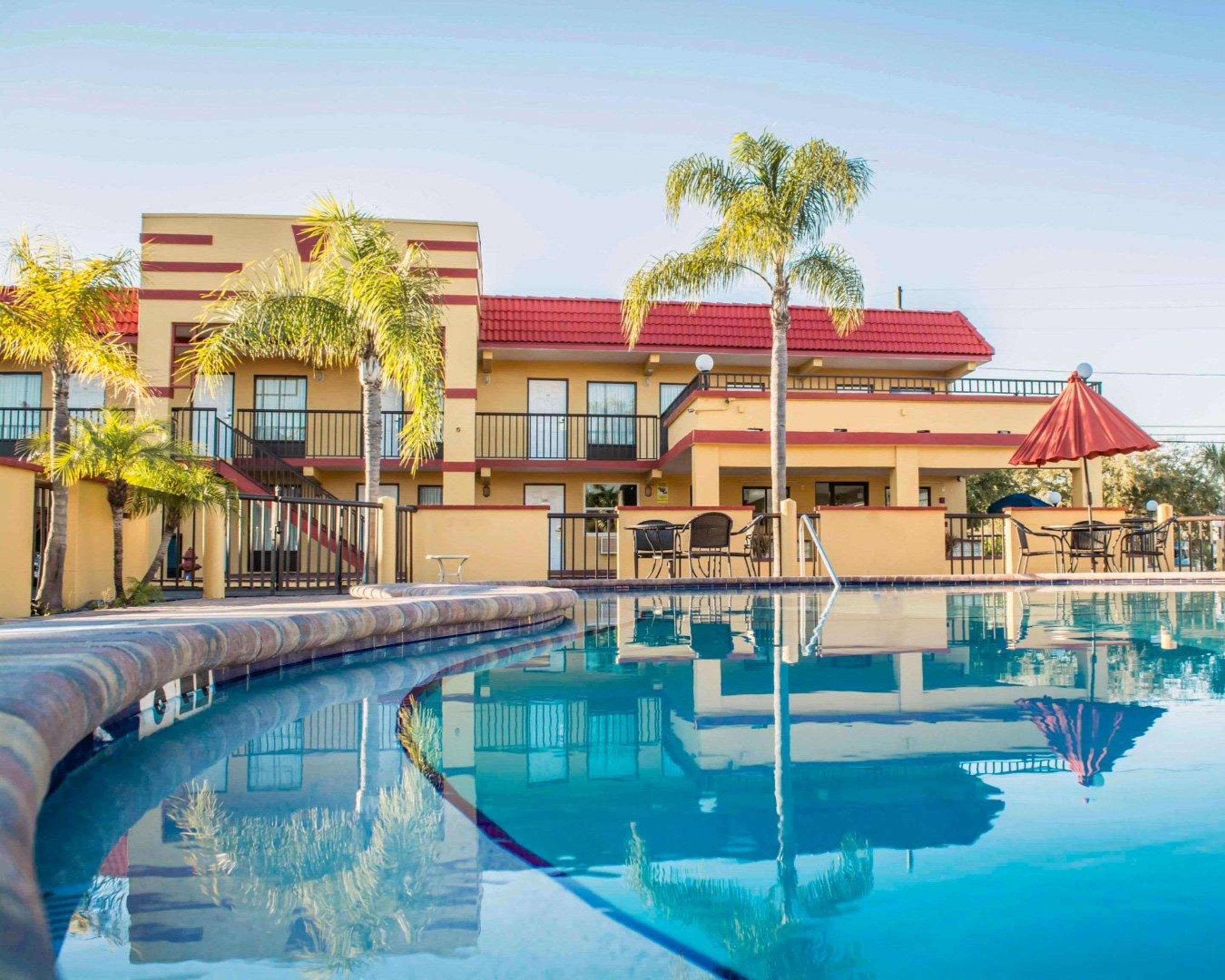 Rodeway Inn Clearwater-Dunedin Esterno foto