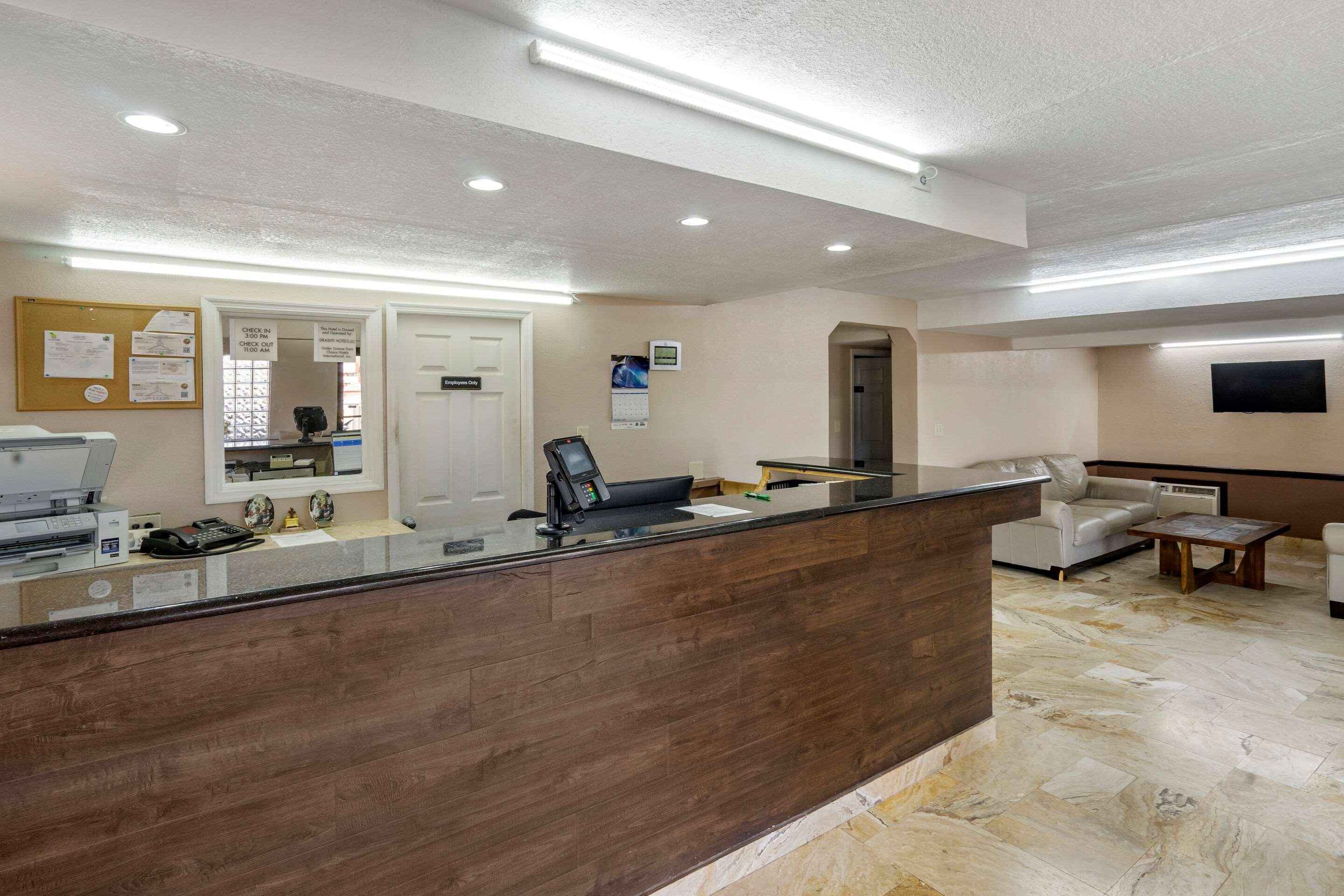 Rodeway Inn Clearwater-Dunedin Esterno foto