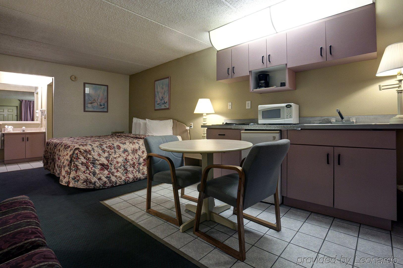 Rodeway Inn Clearwater-Dunedin Camera foto